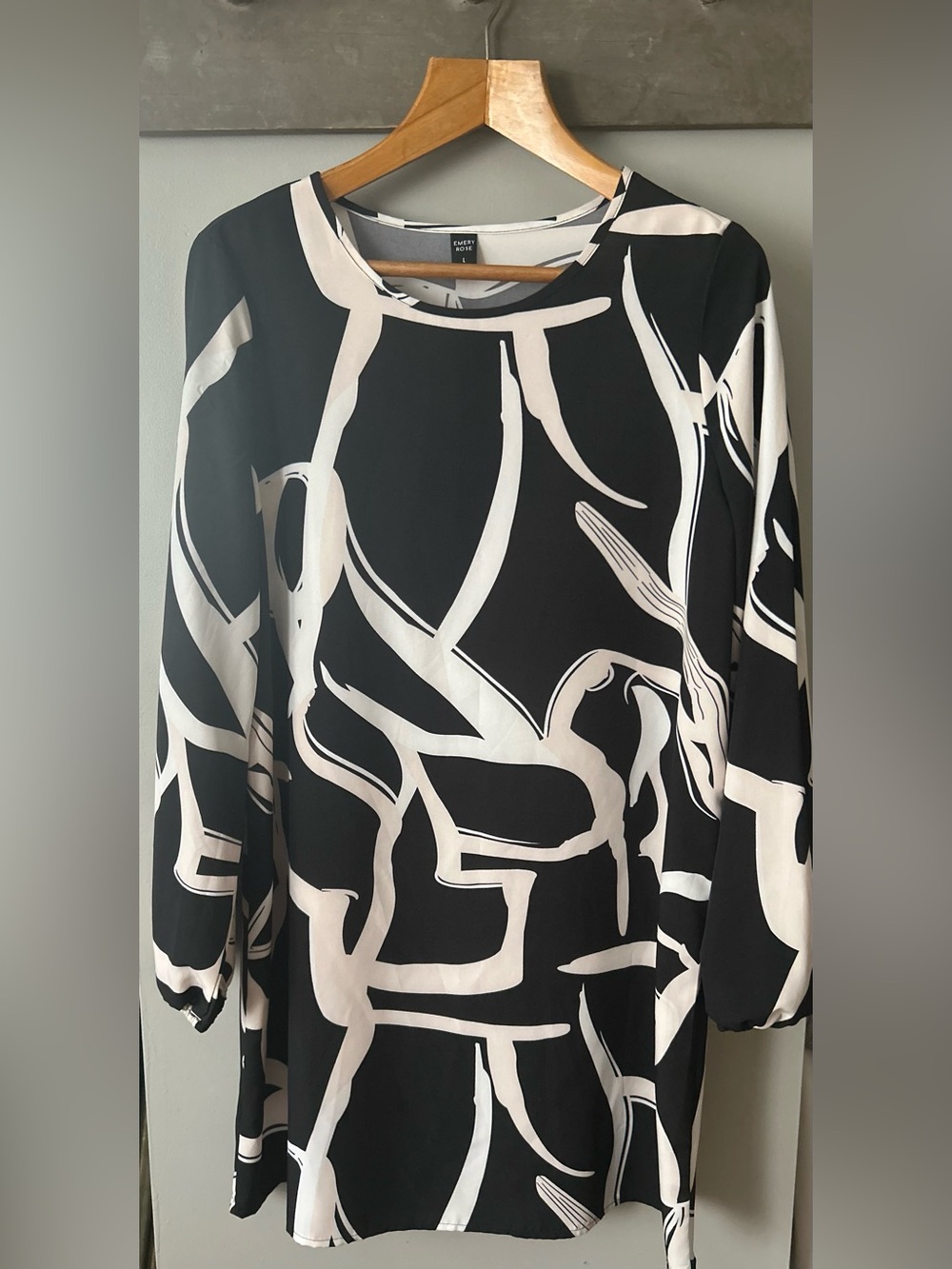 Emery rose shift dress - Picture 2 of 10